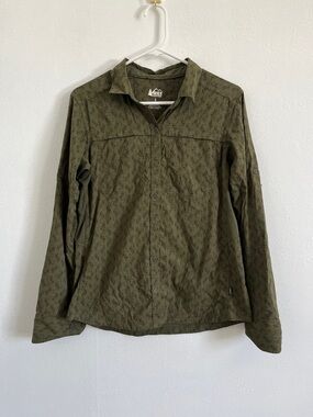 REI Olive Green Button-Up Outdoor Shirt Size Small